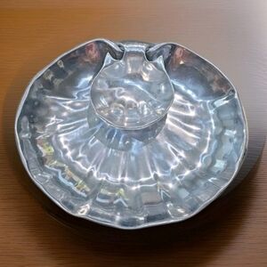 Pewtarex York Pennsylvania serving dish, a lobster, clam, shell dipping Platter